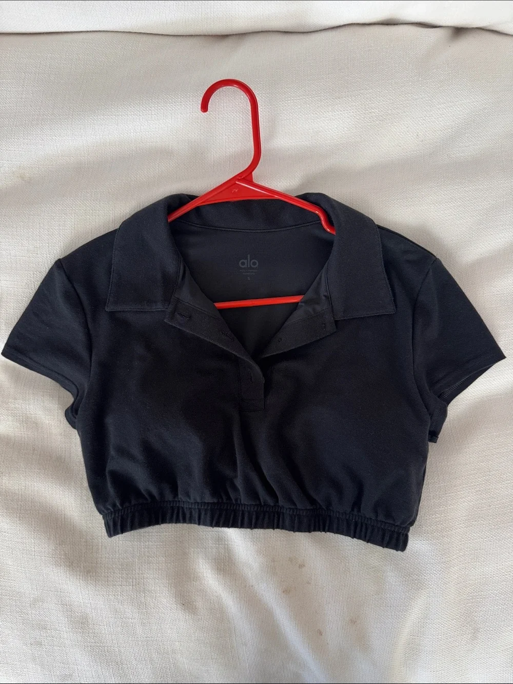 ALO Yoga Black Cropped Polo